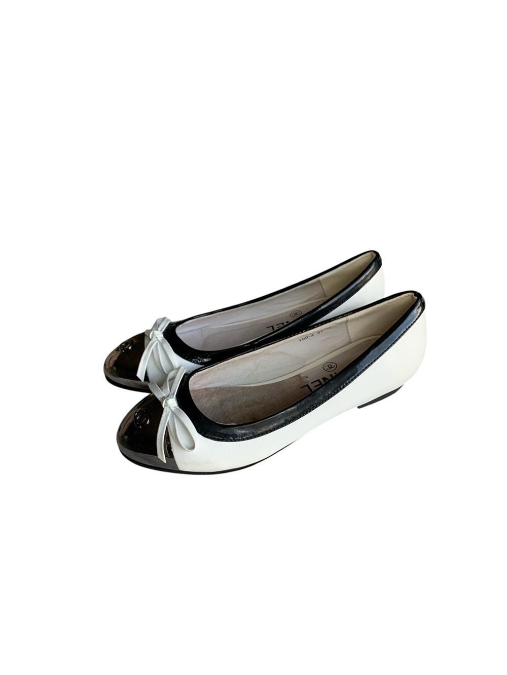 🥿 Women’s Two-Tone Cap-Toe Bow Ballet Flats 🥿 - Picture 5 of 12